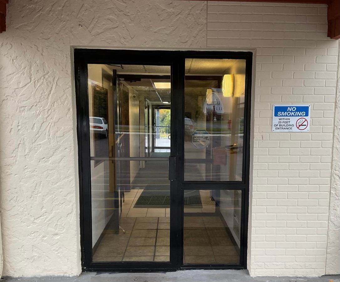Budget Host Inn Buffalo Экстерьер фото